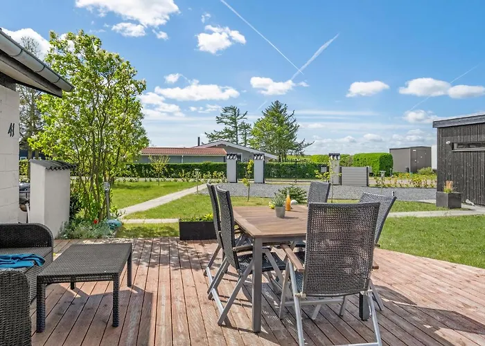Vakantiehuis Four-bedroom In